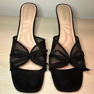 Chinese Laundry Dress slide kitten heel with bow detail